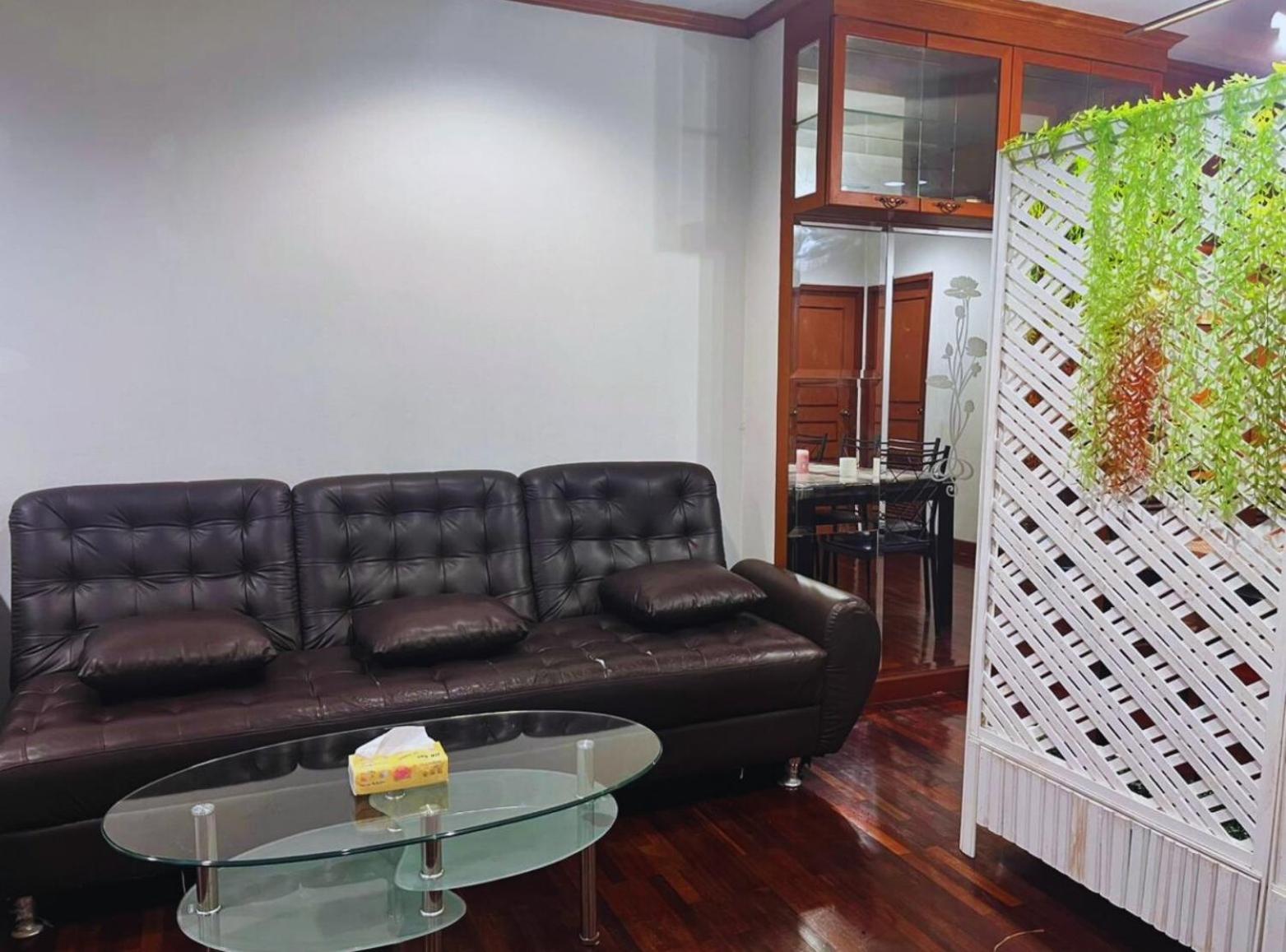 Grand Diamond Condo Suites Bangkok Bagian luar foto
