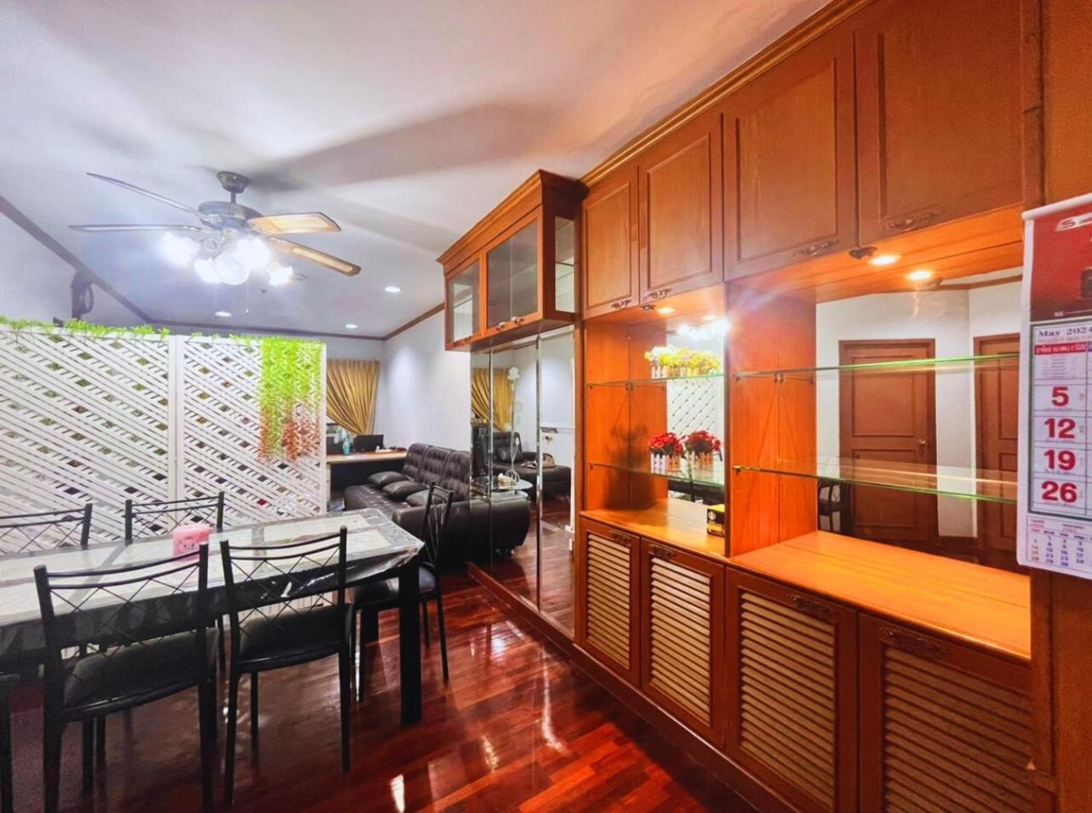 Grand Diamond Condo Suites Bangkok Bagian luar foto